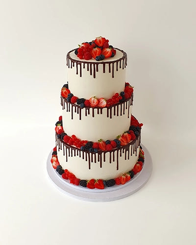 Suesse Freunde hochzeitstorte Drip Cake mit Fruechten